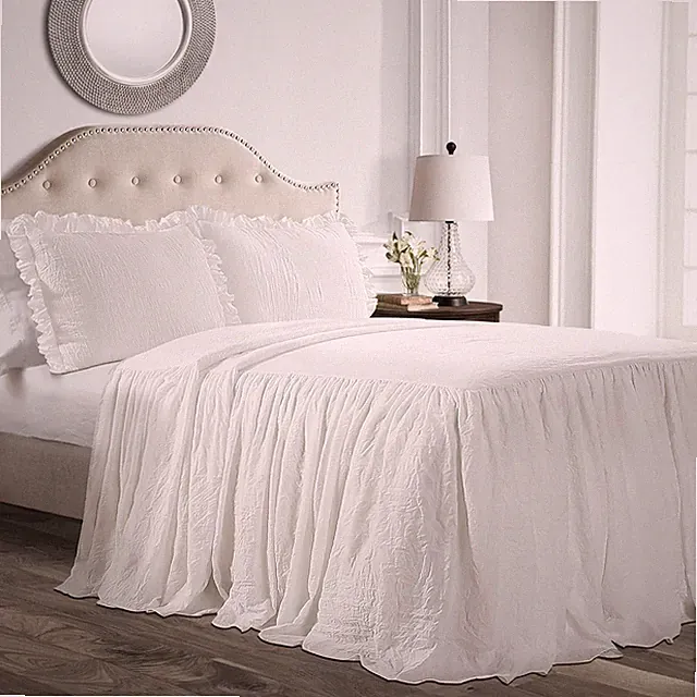 Luxurious Ruffle Skirt Bedspread Set - 3-Piece King Bedding in White